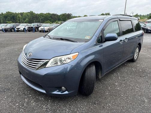 Shoreline Mist 2016 Toyota Sienna XLE