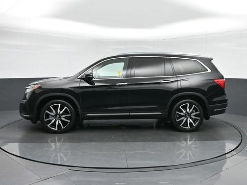 2019 Honda Pilot Touring 8-Passenger