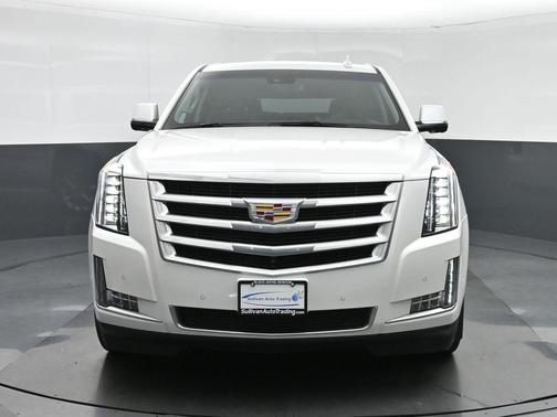 2018 Cadillac Escalade ESV Luxury