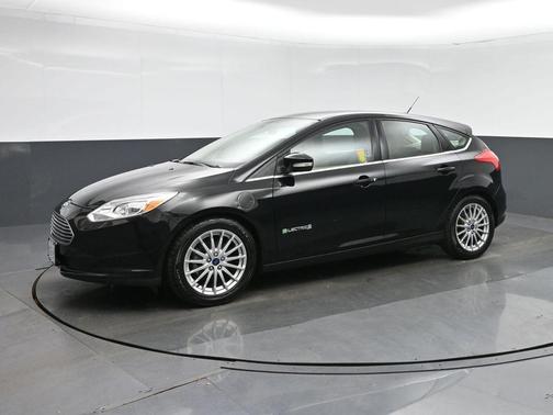Shadow Black 2016 Ford Focus SE