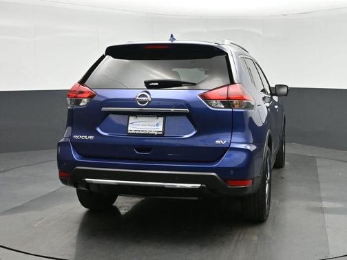 Caspian Blue Metallic 2019 Nissan Rogue SV
