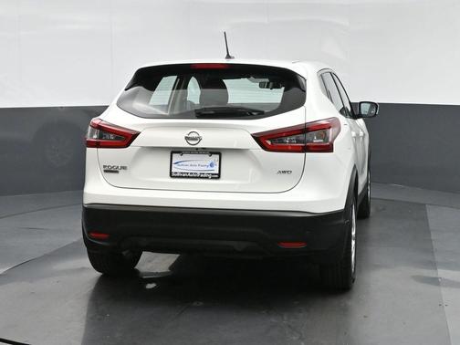 2022 Nissan Rogue Sport S