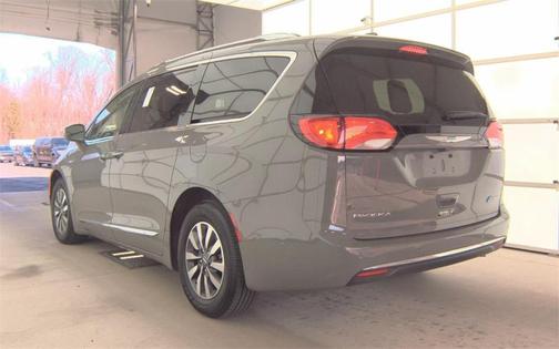 2020 Chrysler Pacifica Hybrid Limited