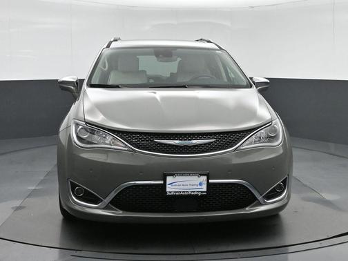 2020 Chrysler Pacifica Hybrid Limited