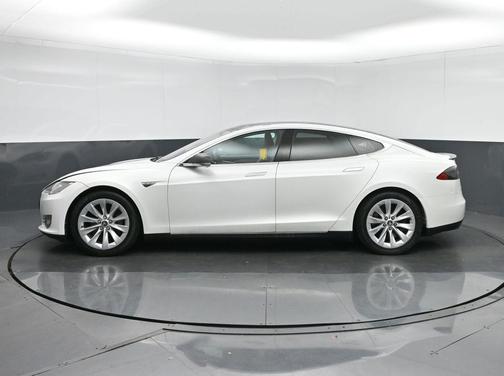 2013 Tesla Model S Performance