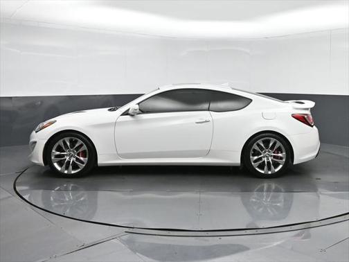 2013 Hyundai Genesis Coupe 3.8 Track