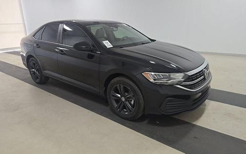 Deep Black Pearl 2024 Volkswagen Jetta 1.5T SE