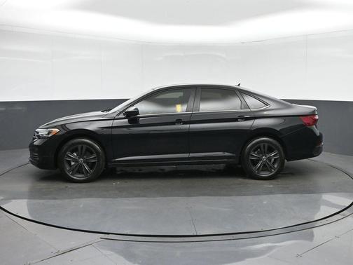 Deep Black Pearl 2024 Volkswagen Jetta 1.5T SE