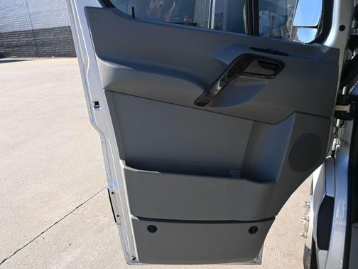 2014 Mercedes-Benz Sprinter High Roof