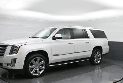 2018 Cadillac Escalade ESV Luxury