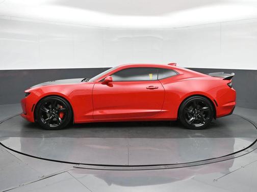 2021 Chevrolet Camaro RWD Coupe LT1