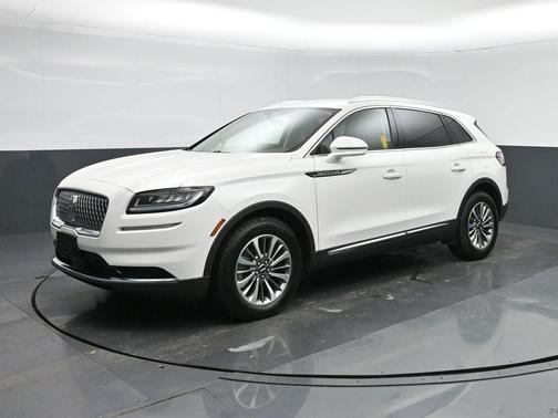 2022 Lincoln Nautilus Standard
