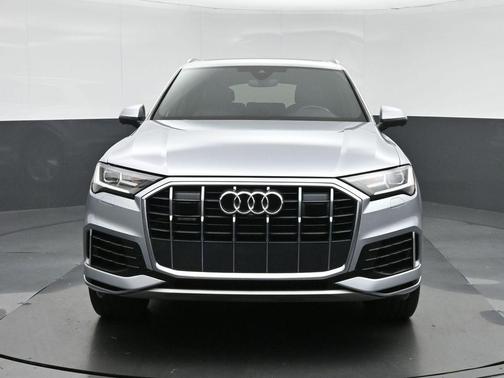 2022 Audi Q7 55 Premium Plus