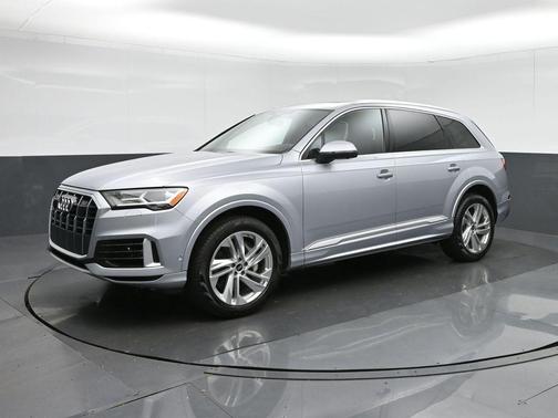 2022 Audi Q7 55 Premium Plus