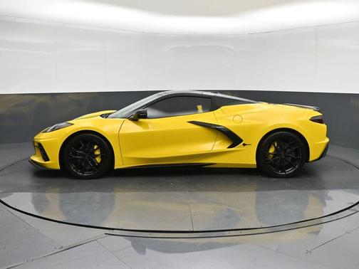 2025 Chevrolet Corvette Stingray w/2LT