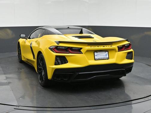 2025 Chevrolet Corvette Stingray w/2LT