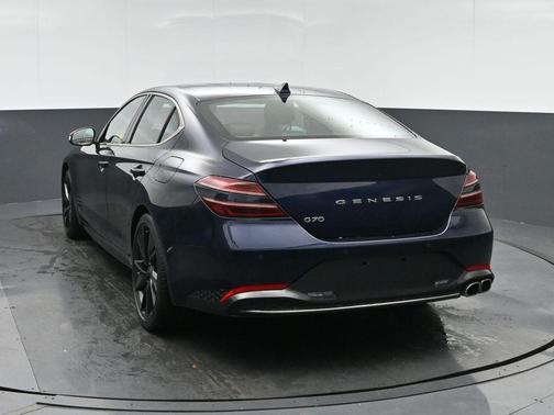 2023 Genesis G70 2.0T RWD