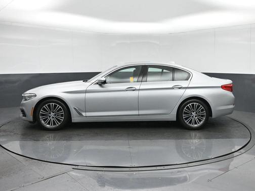 Glacier Silver Metallic 2018 BMW 530 xDrive