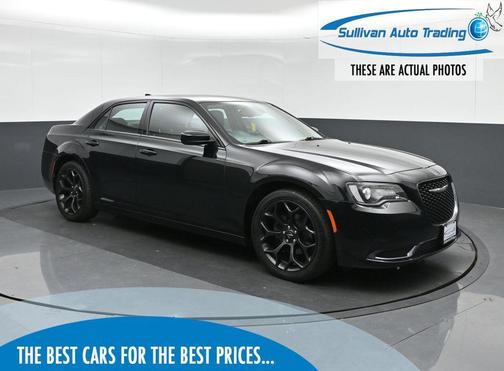 2019 Chrysler 300 Touring