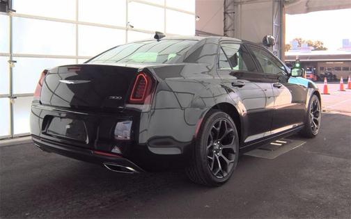 2019 Chrysler 300 Touring