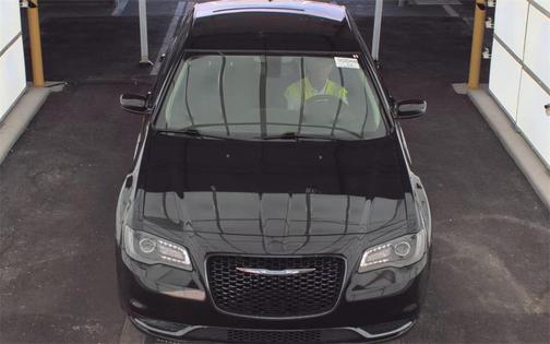 2019 Chrysler 300 Touring