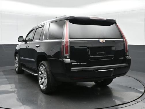 2018 Cadillac Escalade Luxury
