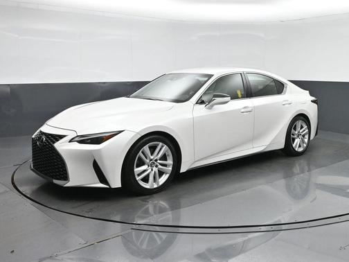 2022 Lexus IS 300 Base