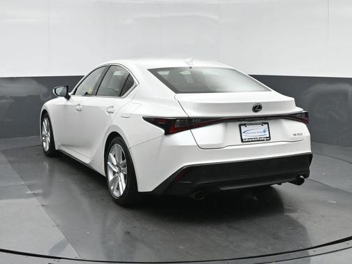 2022 Lexus IS 300 Base
