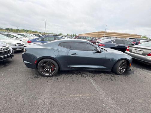 Shadow Gray Metallic 2021 Chevrolet Camaro 2SS
