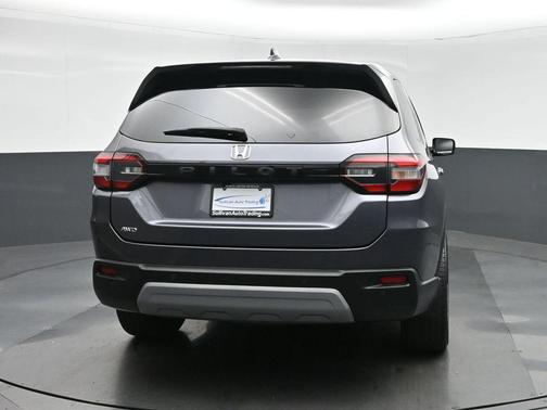 Modern Steel Metallic 2023 Honda Pilot AWD EX-L 8 Passenger