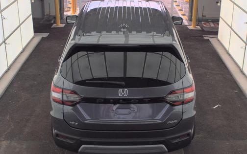 Modern Steel Metallic 2023 Honda Pilot AWD EX-L 8 Passenger