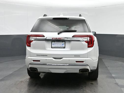 2020 GMC Acadia Denali
