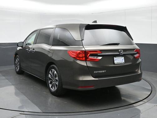 Brown 2023 Honda Odyssey EX-L