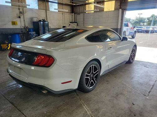 Oxford White 2018 Ford Mustang EcoBoost