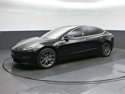 Solid Black 2019 Tesla Model 3 Performance