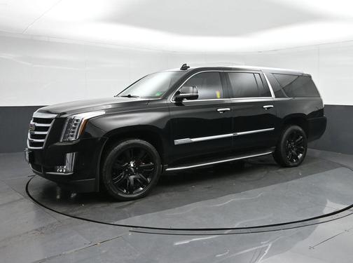 2017 Cadillac Escalade ESV Luxury