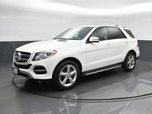 White 2016 Mercedes-Benz GLE-Class GLE 350 4MATIC