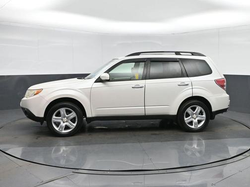Satin White Pearl 2010 Subaru Forester 2.5 X Premium