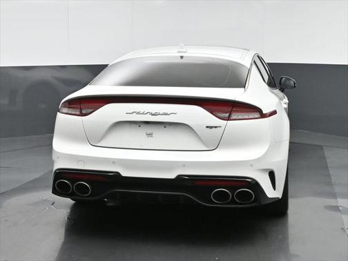 2022 Kia Stinger GT1