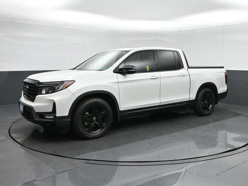 2022 Honda Ridgeline Black