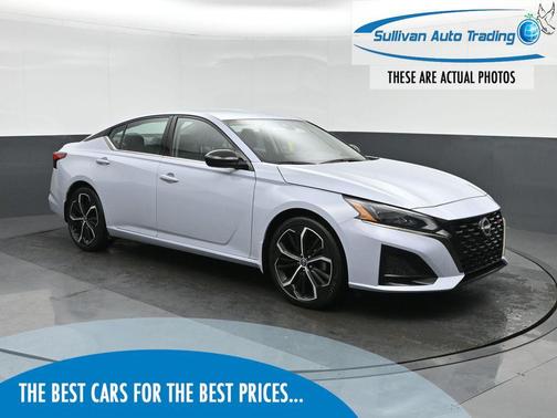 2023 Nissan Altima SR FWD