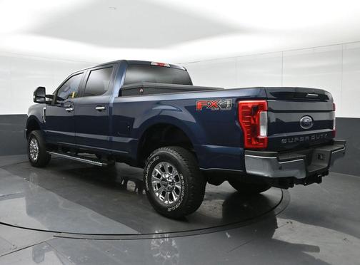 Blue Jeans Metallic 2019 Ford F-250 XLT