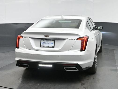 2022 Cadillac CT5 Premium Luxury