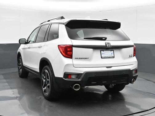 2023 Honda Passport AWD Elite