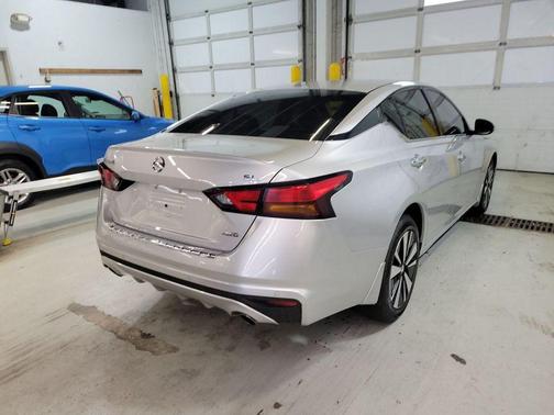 Brilliant Silver Metallic 2020 Nissan Altima 2.5 SL