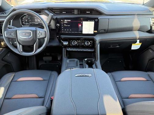 2025 GMC Sierra 2500 AT4
