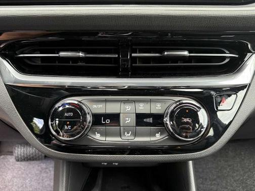 2025 Buick Envista Sport Touring FWD