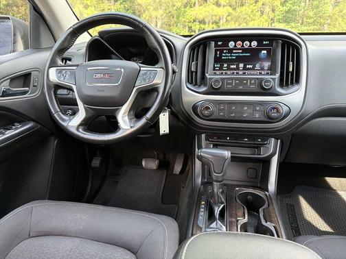 Quicksilver Metallic 2017 GMC Canyon SLE