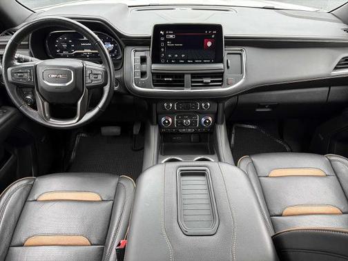 2023 GMC Yukon 4WD AT4