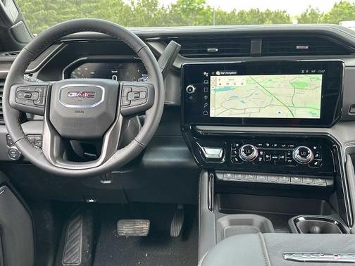 2025 GMC Sierra 2500 AT4